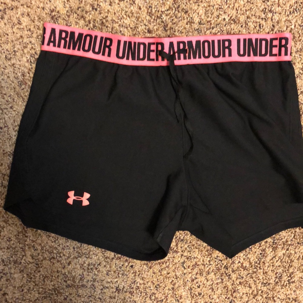 ❤️Black Under Armor heat gear shorts
